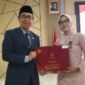 Sebanyak 81 PNS di lingkungan Pemerintah Kabupaten Sukabumi menerima tanda kehormatan Satyalancana.