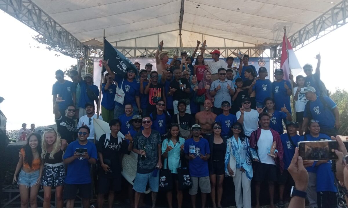 SURF COMPETITION 2026–Independence Day resmi ditutup di Pantai Cimaja,