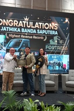 Bukan Undian! Owner PT Jatmika Banda Saputra Bawa Pulang Suzuki Carry dari Fortress di Bandung