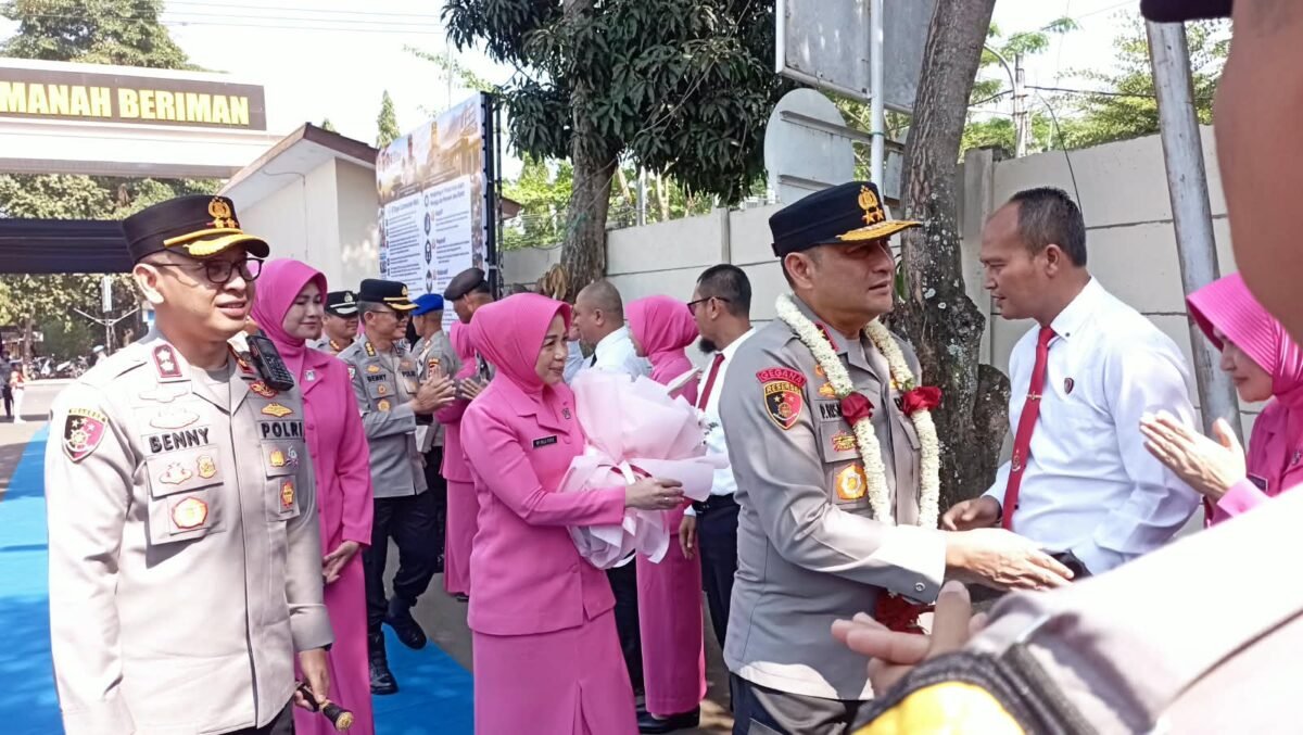 Kapolda Jawa Barat Irjen Pol Dr. Pipit Rismanto.