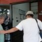 Terduga berinisial TIP menjalani pemeriksaan di ruang Perlindungan Perempuan dan Anak (PPA) Polres Sukabumi,
