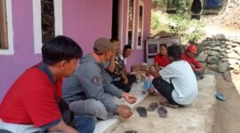 Kebakaran menghanguskan rumah warga di Kampung Cijambe, Desa Nangerang, Kecamatan Jampangtengah,