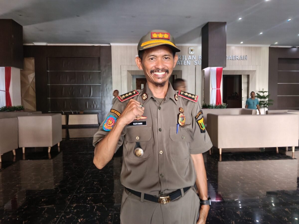 Sekretaris Satpol PP Kabupaten Sukabumi,
