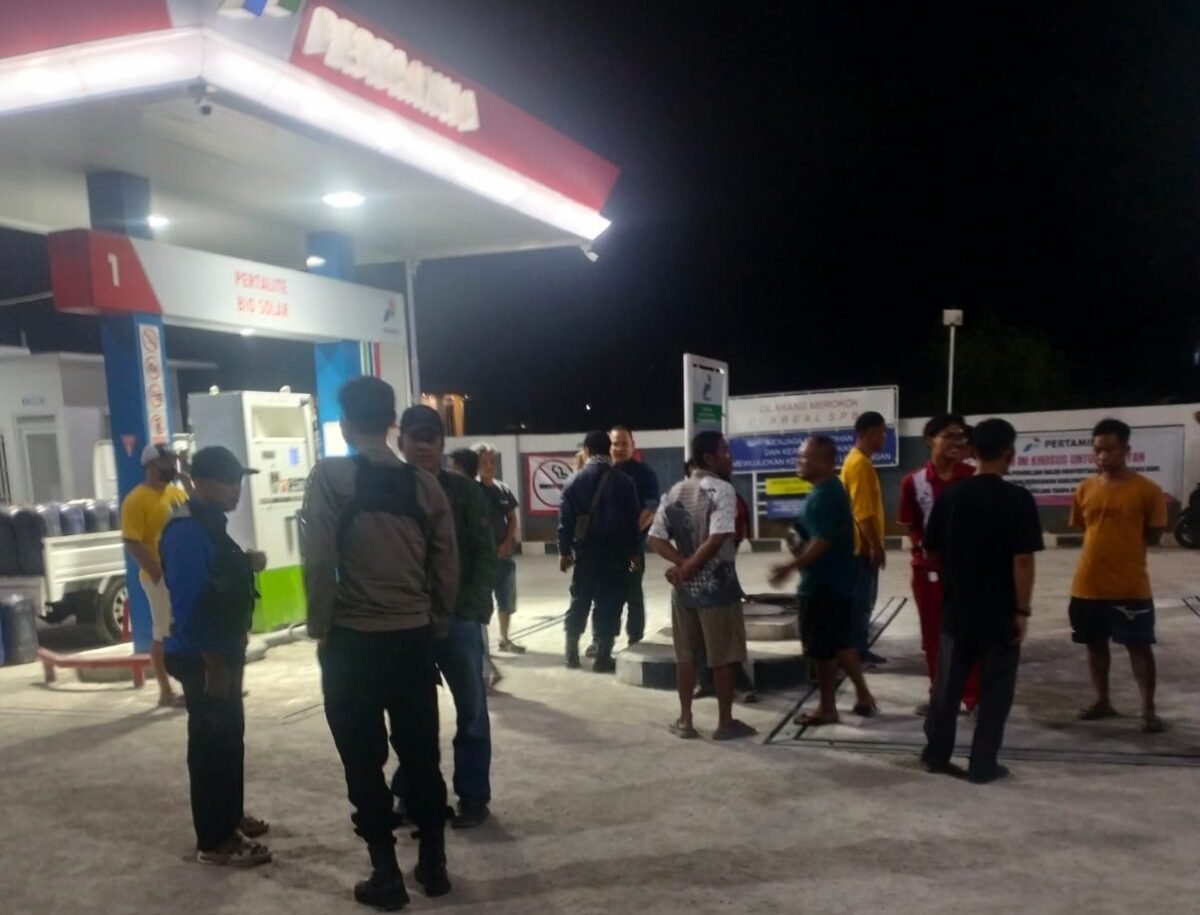 Adu mulut terjadi di SPBN 38.43301 Cikahuripan,